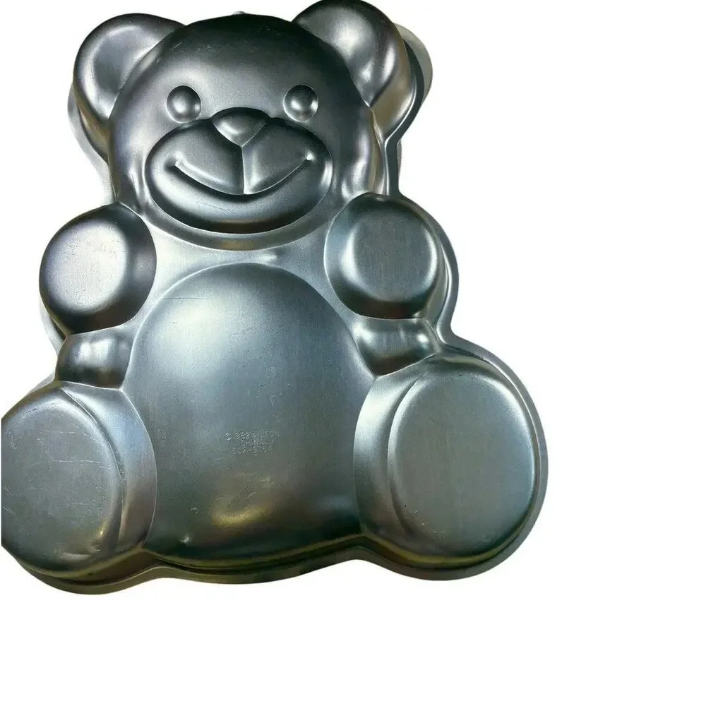 NEW 80s Aluminum Teddy Bear Cake Pan Bear Shaped Baking Molds & Booklet 1982 Vtg